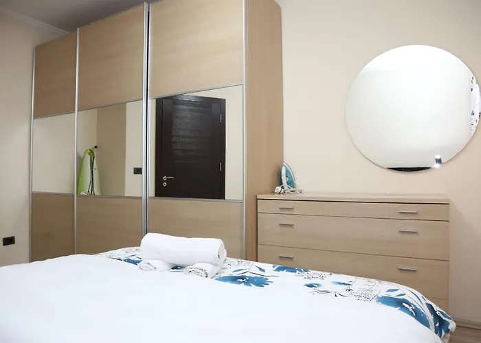 Apartment Ergi's Host