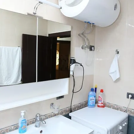 Apartment Ergi's Host